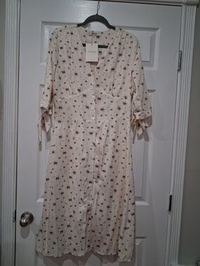Simple Retro of white with burgundy Flower Short Sleeve Dress Size L NEW